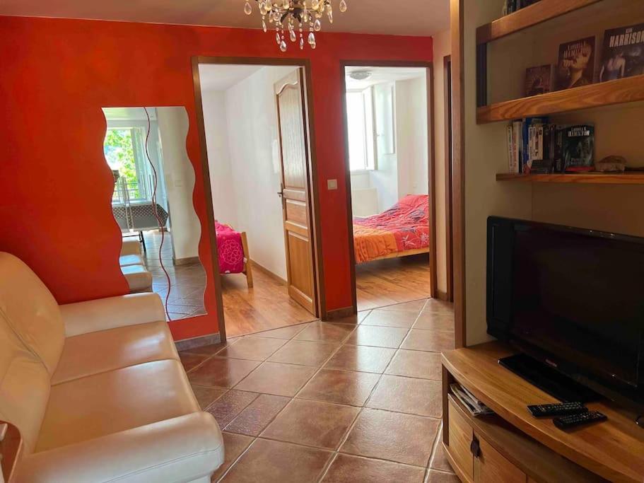 Appartement Dans Maison De Village Пяна Екстериор снимка